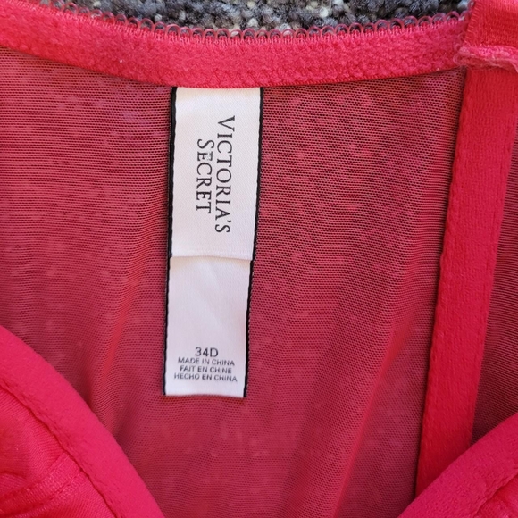 Red Victoria's secret corset - Picture 5 of 5